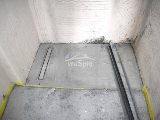 ΚΑΜΠΙΝΑ ΛΟΥΤΡΟΥ ΚΑΤΩ ΕΠΙΠΕΔΟΥ