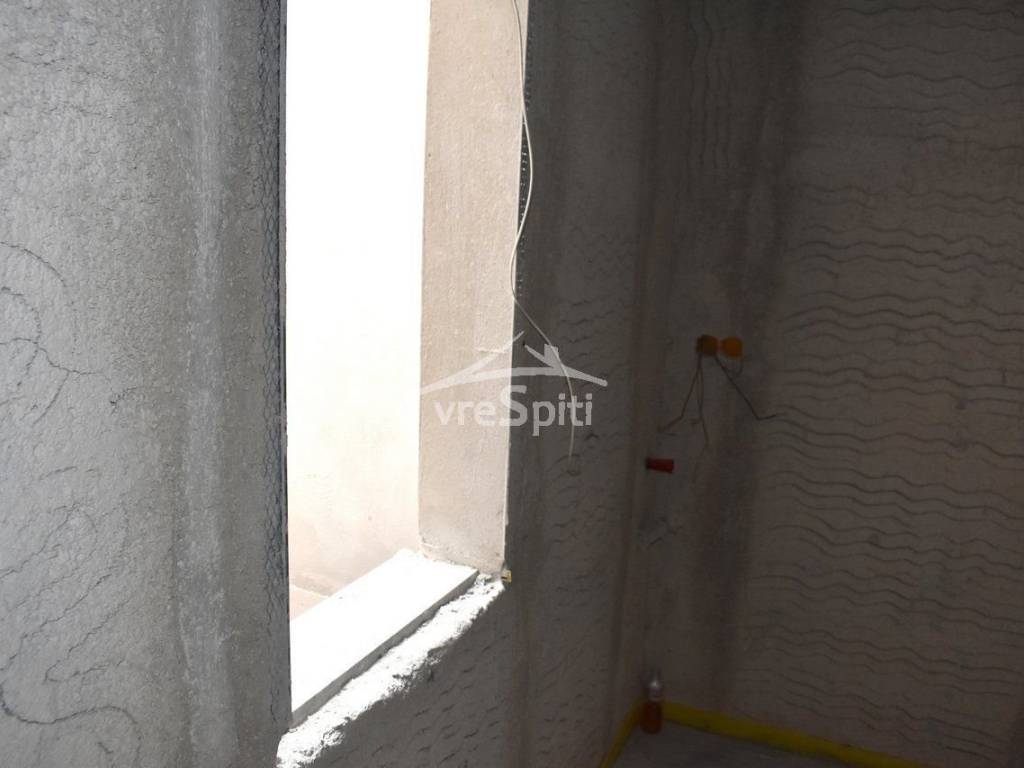 ΠΑΡΑΘΥΡΟ ΛΟΥΤΡΟΥ ΚΑΤΩ ΕΠΙΠΕΔΟΥ