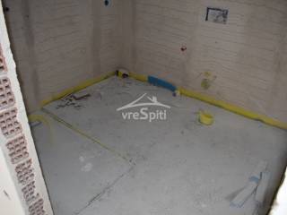 ΛΟΥΤΡΟ ΕΠΑΝΩ ΟΡΟΦΟΥ