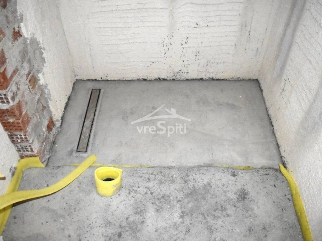 ΚΑΜΠΙΝΑ ΛΟΥΤΡΟΥ