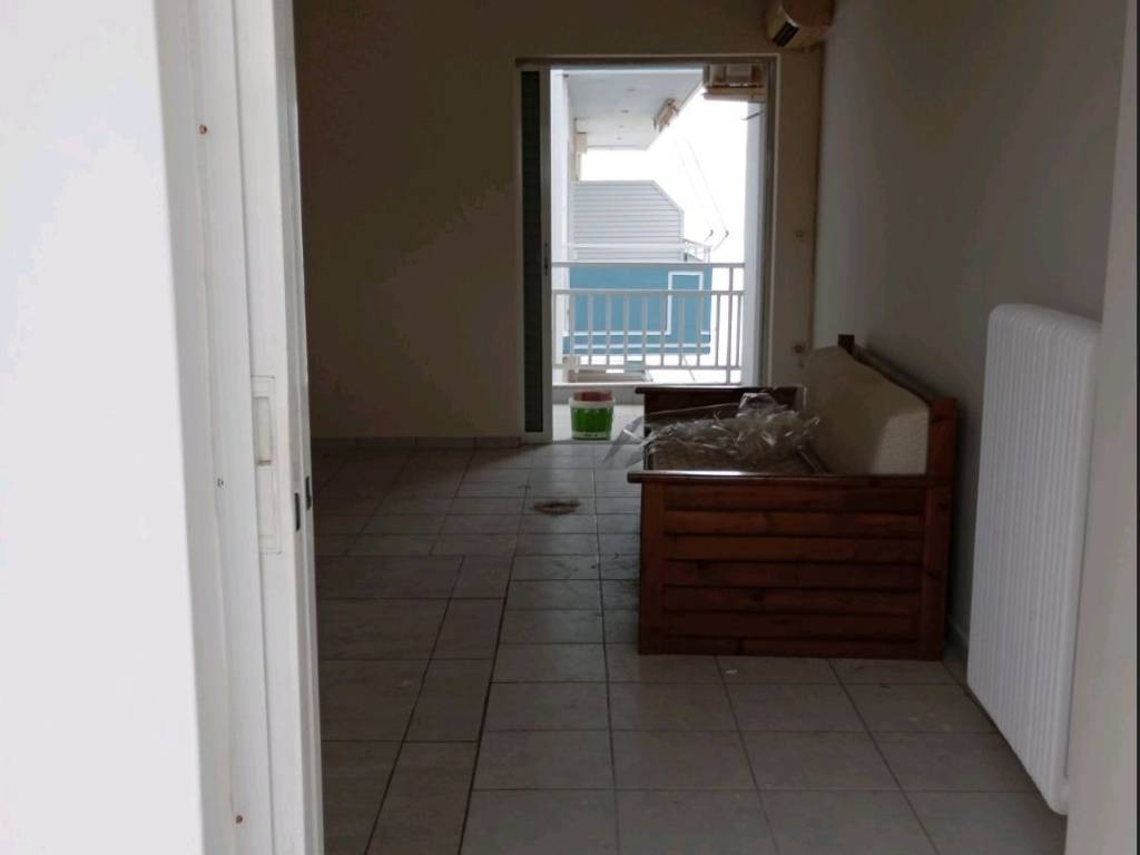 kathistiko -mpalkonoporta gia piso mpalkoni