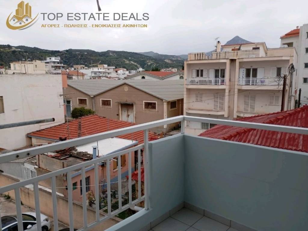 thea apo to piso mpalkoni