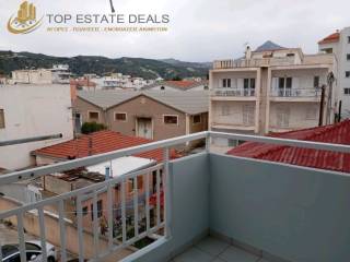 thea apo to piso mpalkoni