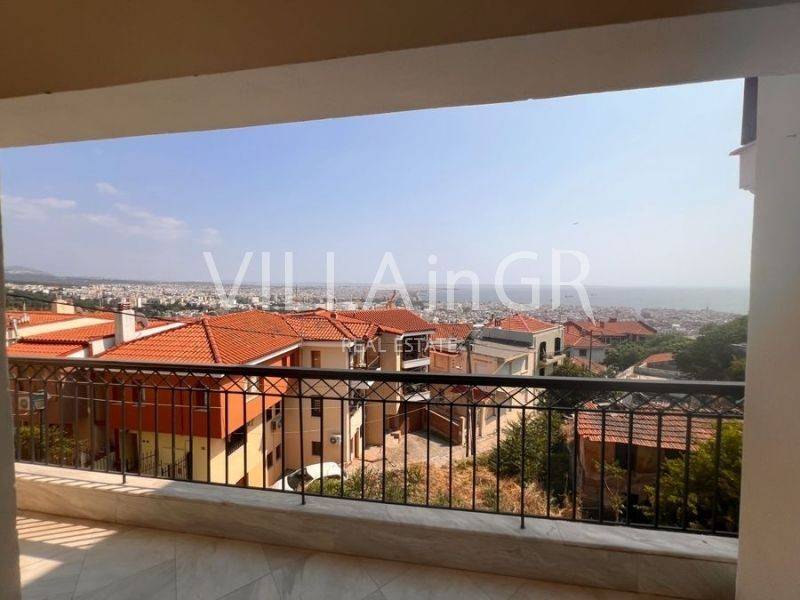 Θέα από μπαλκόνι