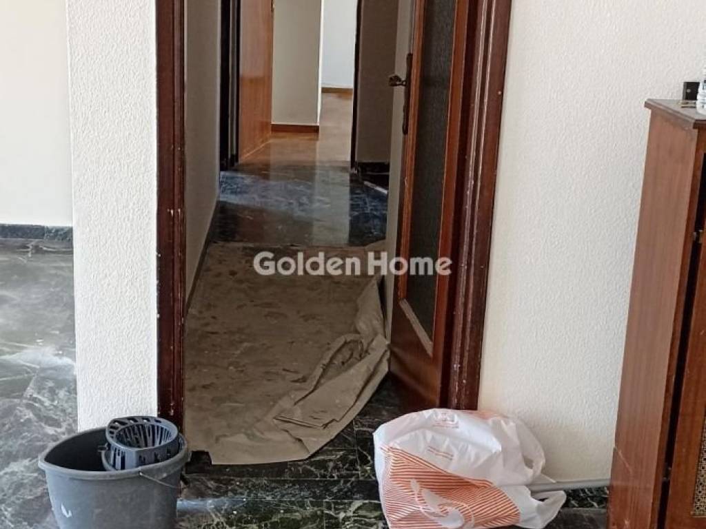 Χολ - Διάδρομος