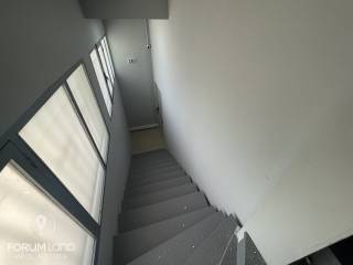 Forumland Real Estate, Εσωτερικές Σκάλες