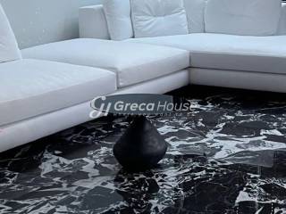 Ρετιρέ προς Πώληση στο Κολωνάκι με Πισίνα &amp; Jacuzzi