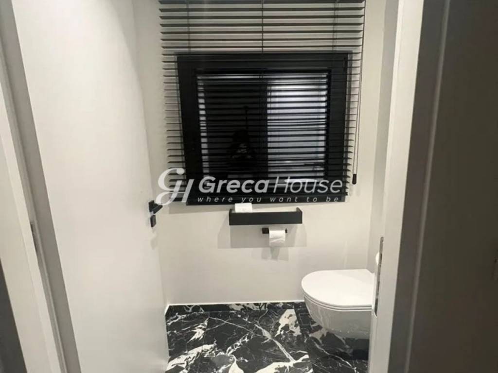 Ρετιρέ προς Πώληση στο Κολωνάκι με Πισίνα &amp; Jacuzzi