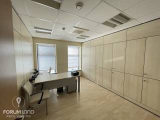 Forumland Real Estate, Γραφειακός χώρος πατάρι