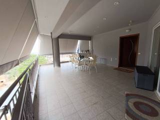 Θέα απο μπαλκόνι