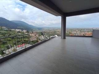 Θέα απο μπαλκόνι