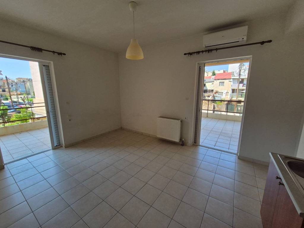 ΣΑΛΟΝΙ-ΥΠΝΟΔΩΜΑΤΙΟ