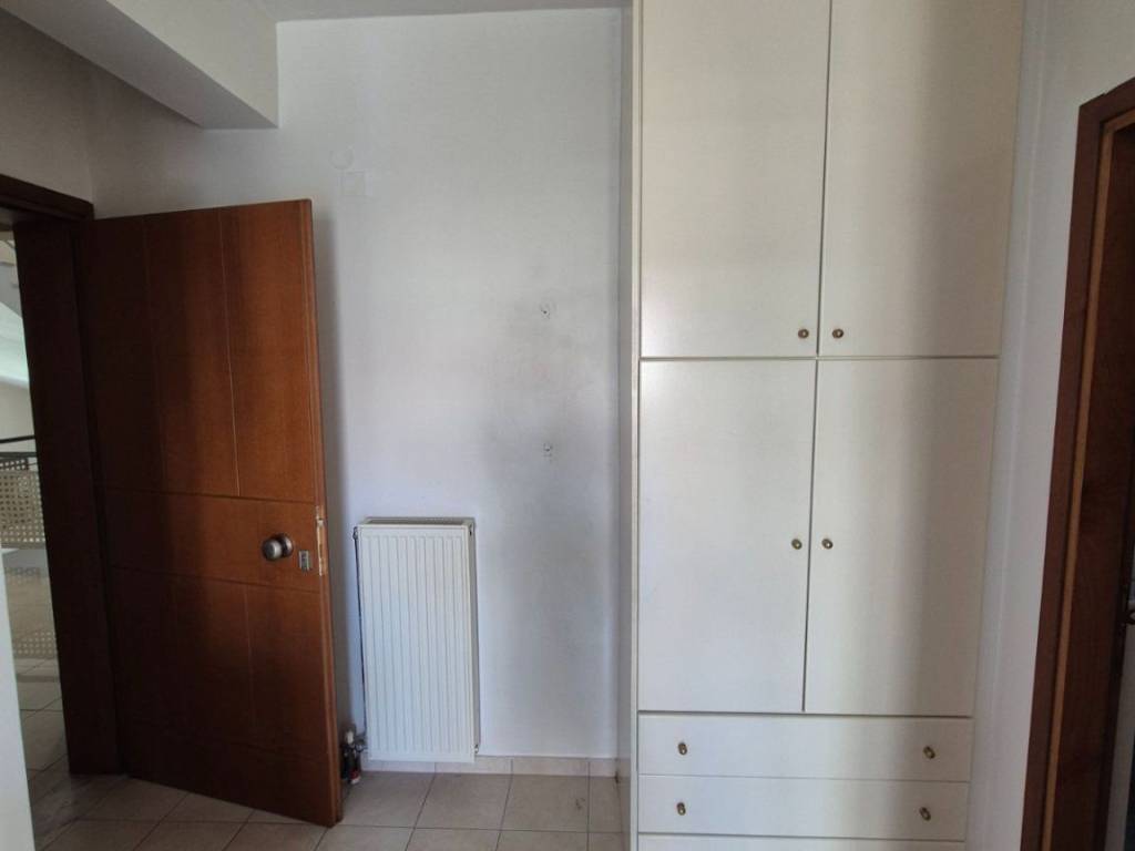 ΣΑΛΟΝΙ-ΥΠΝΟΔΩΜΑΤΙΟ