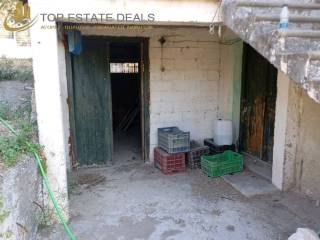 apotheke -eisodos koyzinas sta dexia