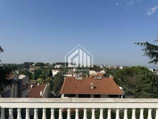 Θέα από μπαλκόνι