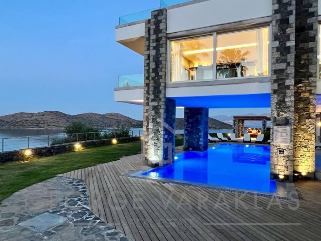 Εσωτερικοι χώροι