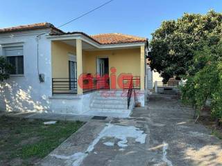 Χρυσούπολη, Ερατεινό: Πωλείται ανακαινισμένη διαμπερής