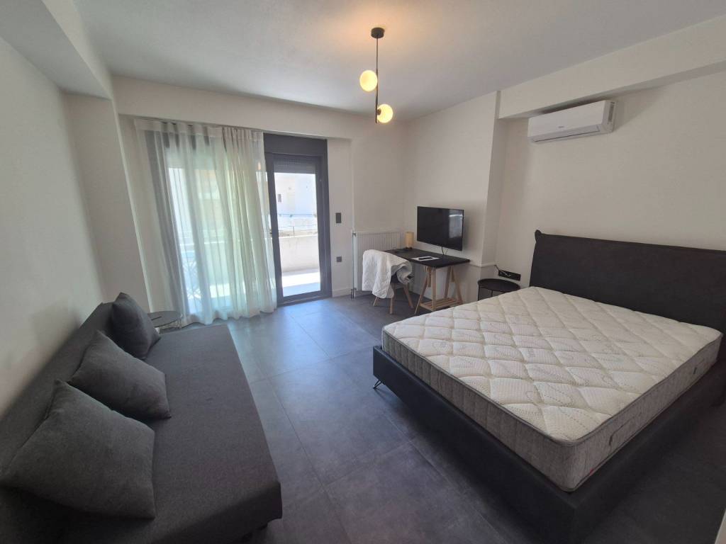 ΣΑΛΟΝΙ-ΥΠΝΟΔΩΜΑΤΙΟ