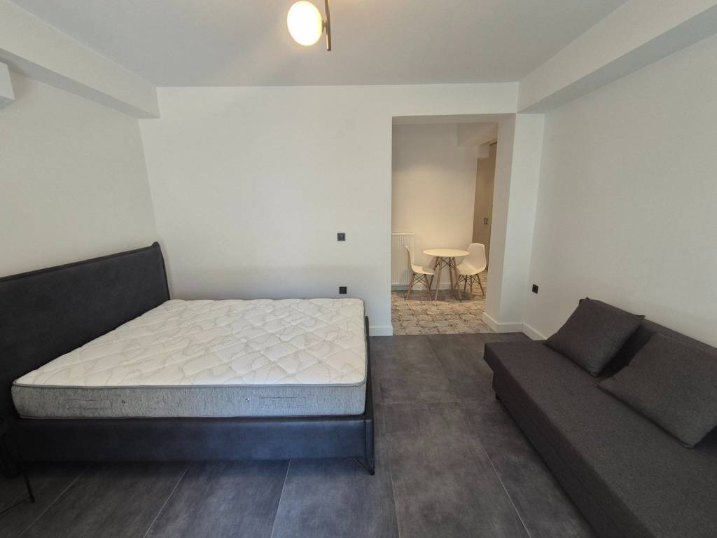 ΣΑΛΟΝΙ-ΥΠΝΟΔΩΜΑΤΙΟ