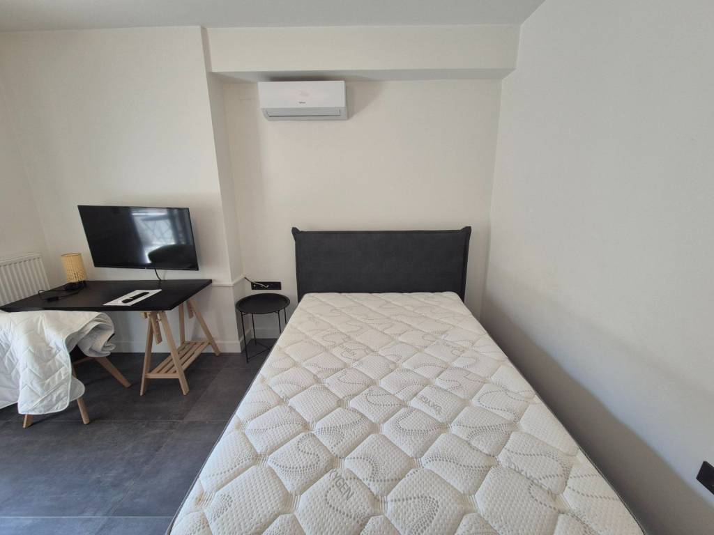 ΣΑΛΟΝΙ-ΥΠΝΟΔΩΜΑΤΙΟ