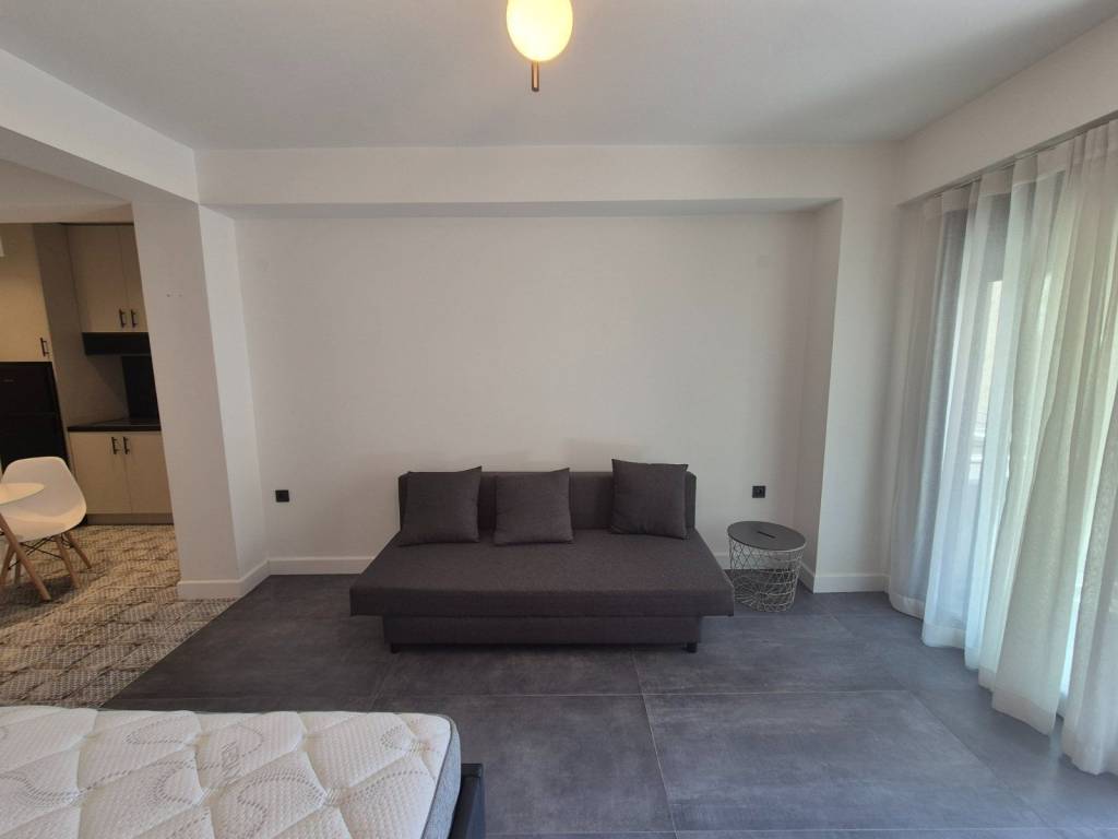 ΣΑΛΟΝΙ-ΥΠΝΟΔΩΜΑΤΙΟ