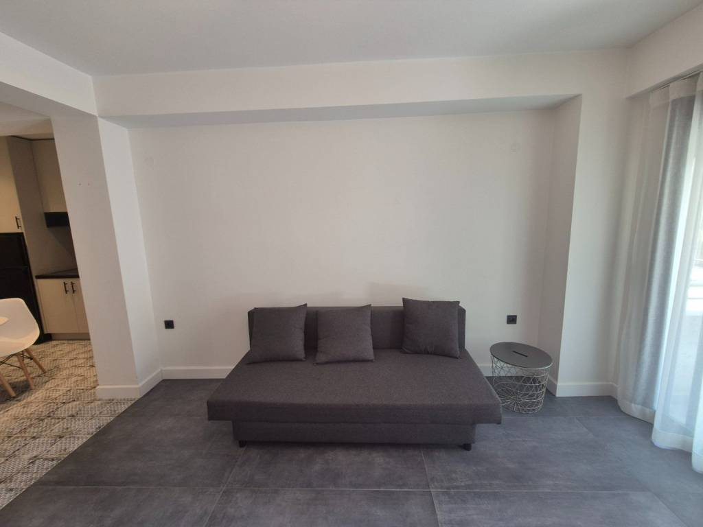 ΣΑΛΟΝΙ-ΥΠΝΟΔΩΜΑΤΙΟ