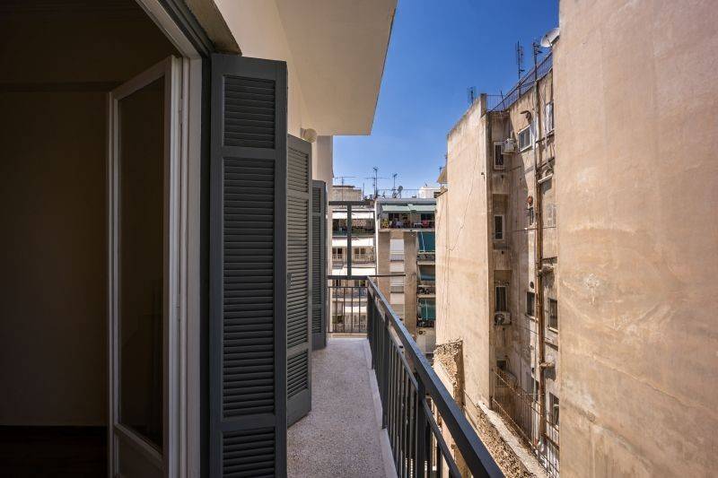 Θέα από μπαλκόνι