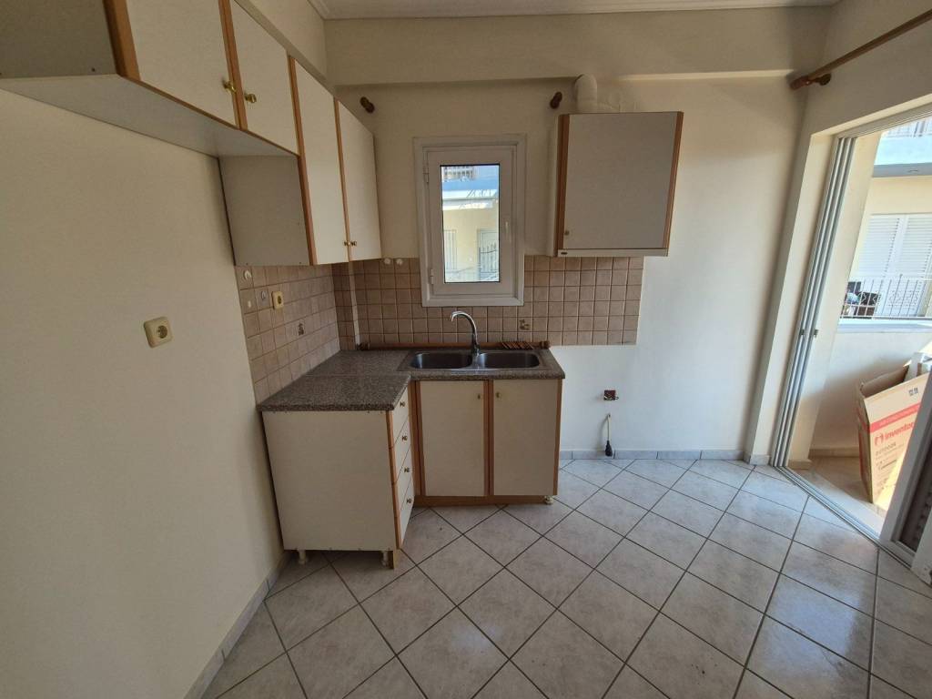 ΣΑΛΟΝΙ -KOYZINA