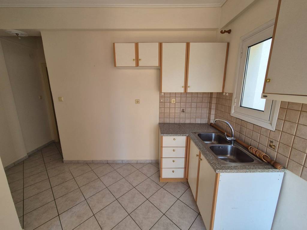 ΣΑΛΟΝΙ -KOYZINA