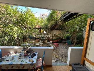 mpalkoni ( 2e eikona)