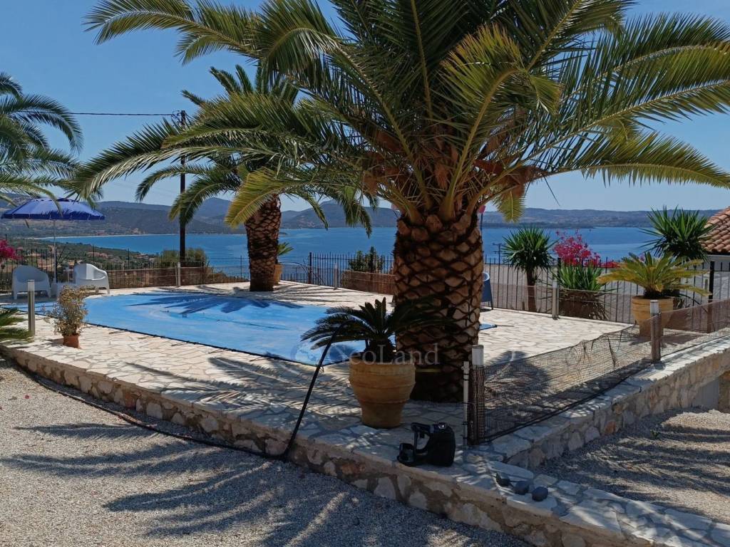 Θέα από μπαλκόνι