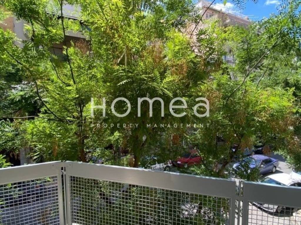 Θέα από μπαλκόνι