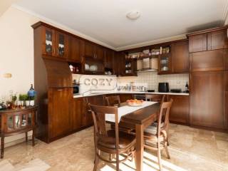 Σαλοκουζίνα