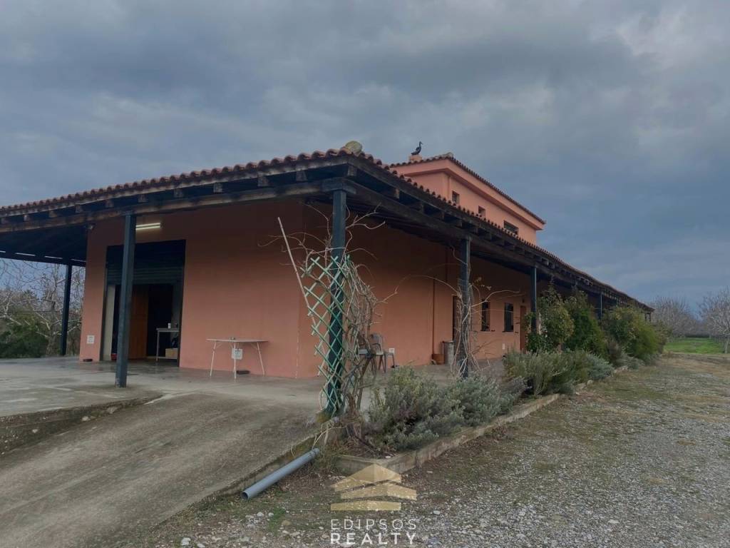 Εσωτερικοι χώροι