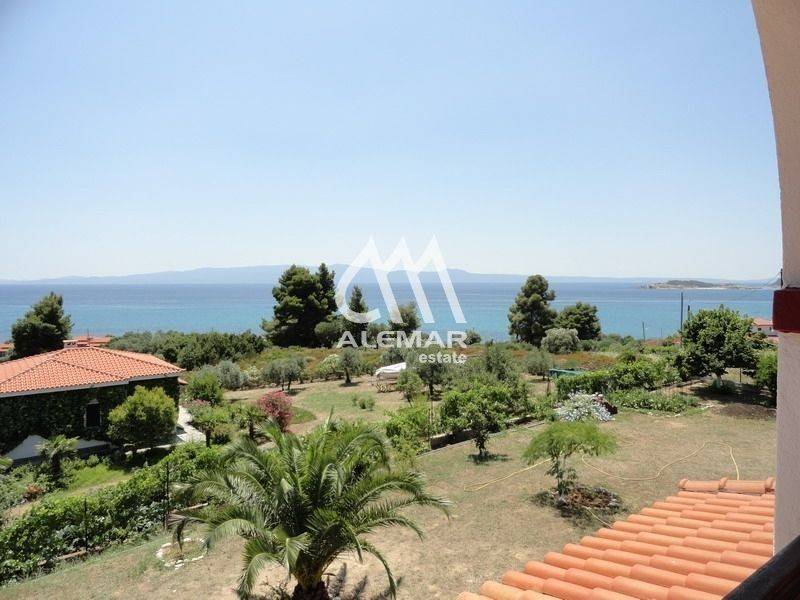 Θέα από μπαλκόνι