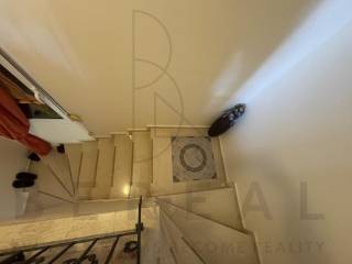 Εσωτερική σκάλα