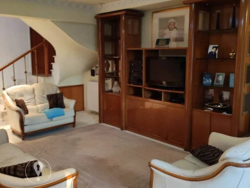 Forumland Real Estate, Καθιστικό