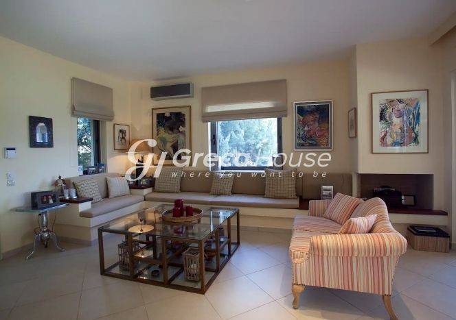 Seaside Villa with Pool for Sale in Argolis