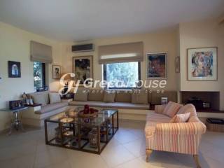 Seaside Villa with Pool for Sale in Argolis