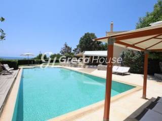 SEAVIEW VILLA WITH POOL FOR SALE IN ARGOLIDA