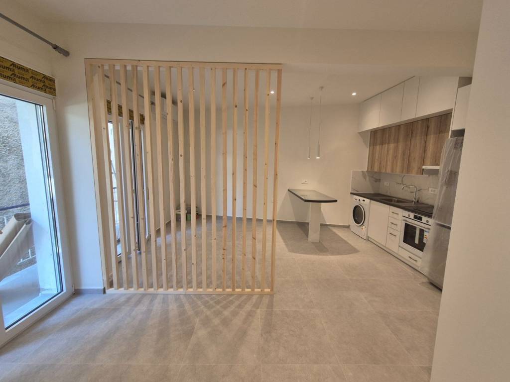 ΣΑΛΟΝΙ-ΥΠΝΟΔΩΜΑΤΙΟ