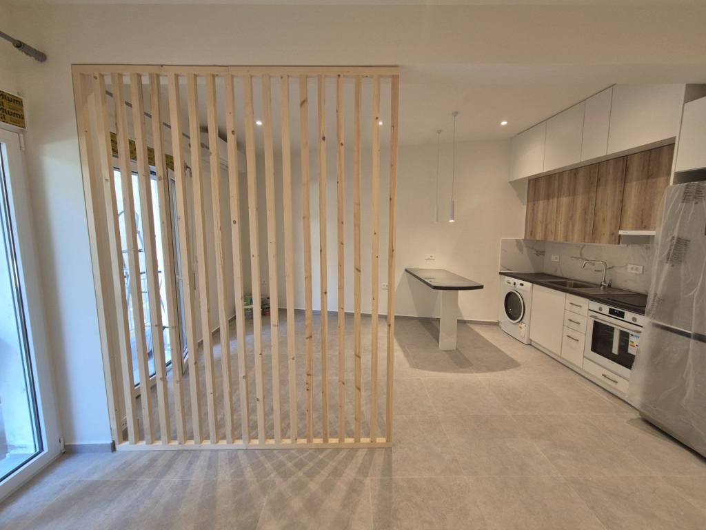 ΣΑΛΟΝΙ-ΥΠΝΟΔΩΜΑΤΙΟ