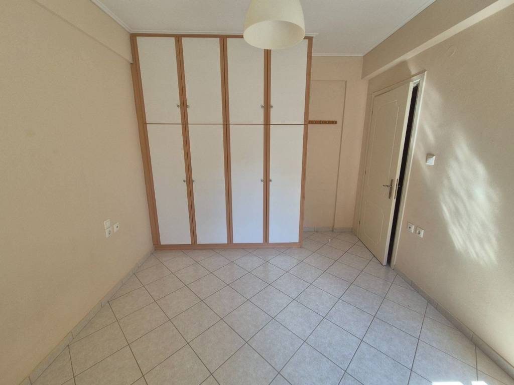 ΣΑΛΟΝΙ-ΥΠΝΟΔΩΜΑΤΙΟ