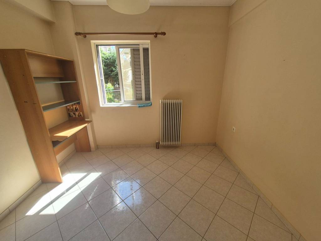 ΣΑΛΟΝΙ-ΥΠΝΟΔΩΜΑΤΙΟ