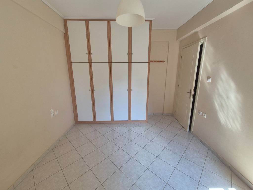 ΣΑΛΟΝΙ-ΥΠΝΟΔΩΜΑΤΙΟ