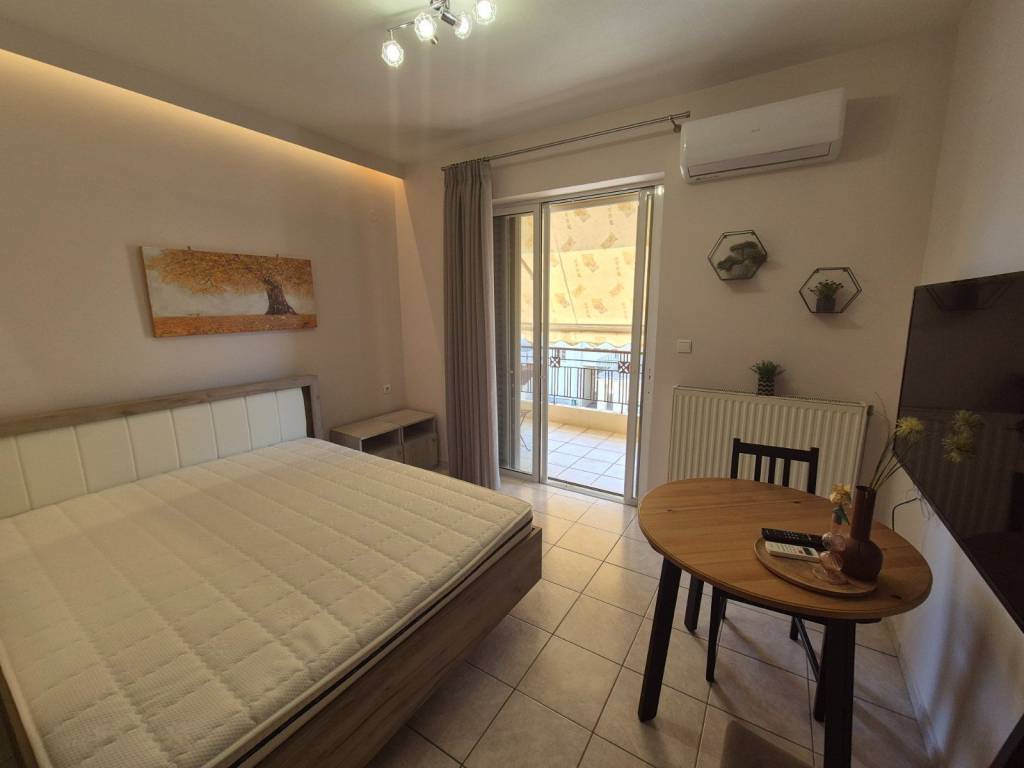 ΣΑΛΟΝΙ-ΥΠΝΟΔΩΜΑΤΙΟ