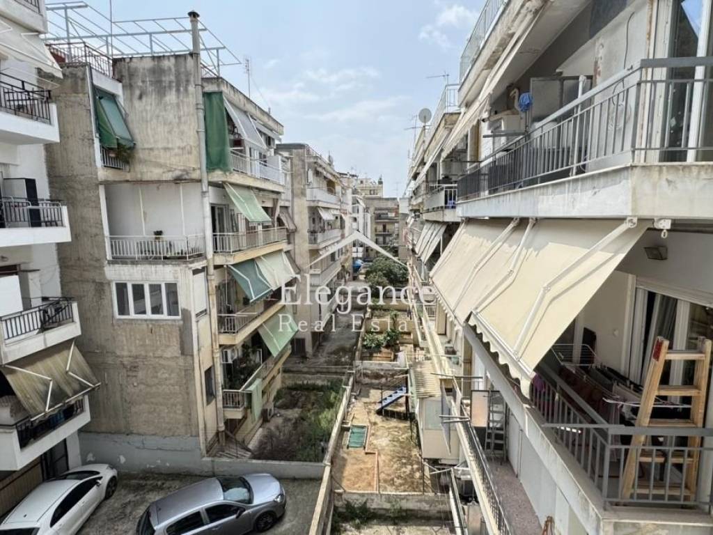 Θέα από μπαλκόνι