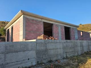 Newly built detached house on a plot of 2,500 sq.m.