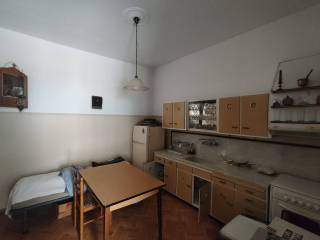 Ισόγεια κατοικία προς πώληση