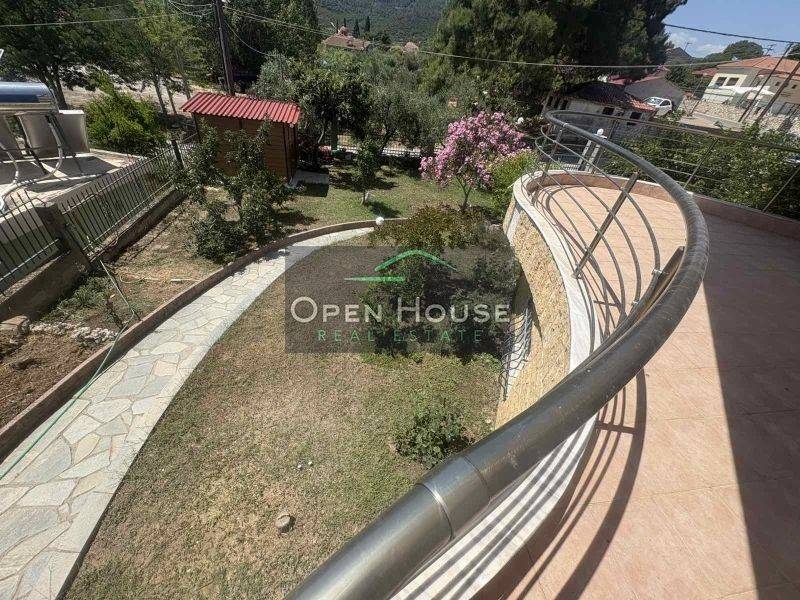 Θέα από μπαλκόνι